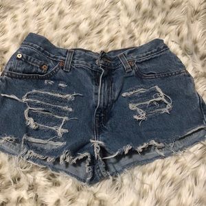 Levi’s distressed Jean Shorts